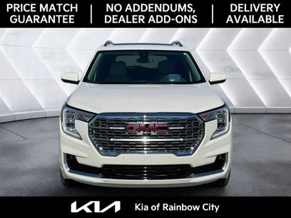 Used 2024 GMC Terrain Denali w/ Denali Premium Package