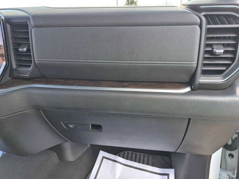 Used 2022 GMC Sierra 1500 SLE w/ Enhanced Capability Package image 34