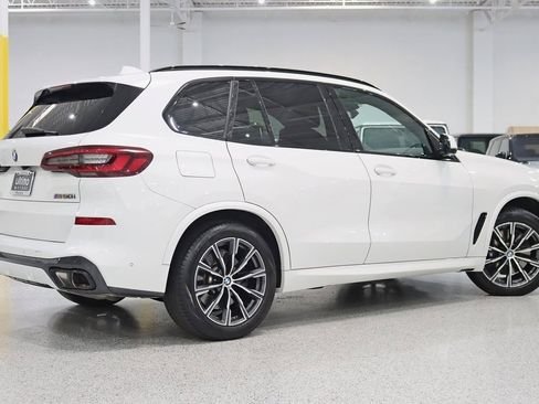 Used 2022 BMW X5 M50i image 9