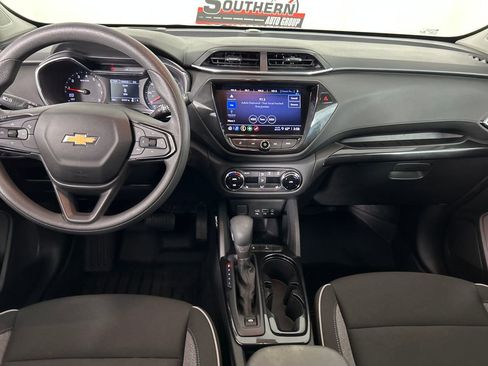 Used 2023 Chevrolet TrailBlazer LT w/ Convenience Package FWD image 18