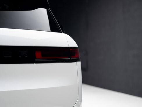 Used 2024 Land Rover Range Rover Sport SE image 28