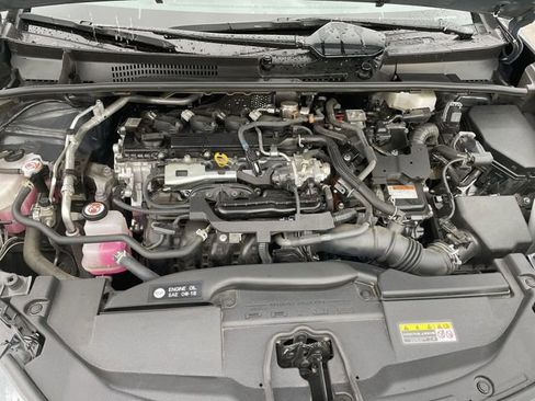 Used 2023 Toyota Prius XLE image 28