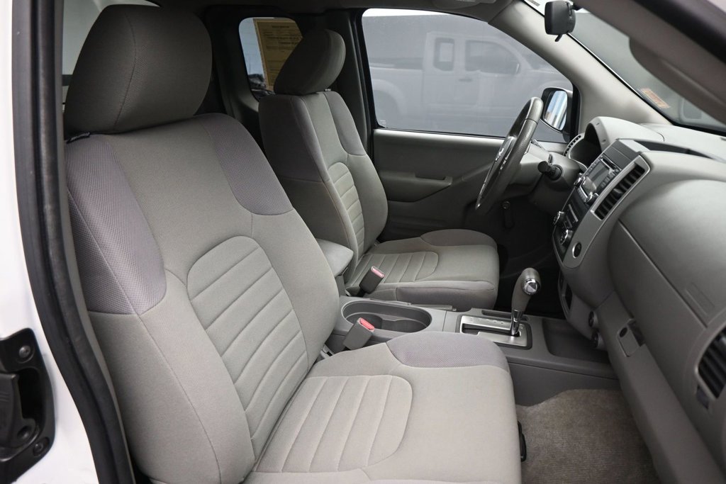 Used 2018 Nissan Frontier S RWD image 16