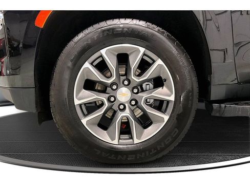 Used 2024 Chevrolet Tahoe LT w/ Luxury Package image 10