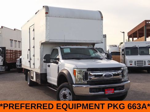 Used 2017 Ford F550 2WD Regular Cab Super Duty image 2