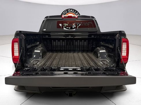 Used 2022 Chevrolet Colorado Z71 w/ Safety Package RWD image 9