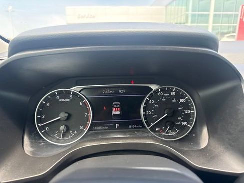 Used 2025 Nissan Rogue SV FWD image 26