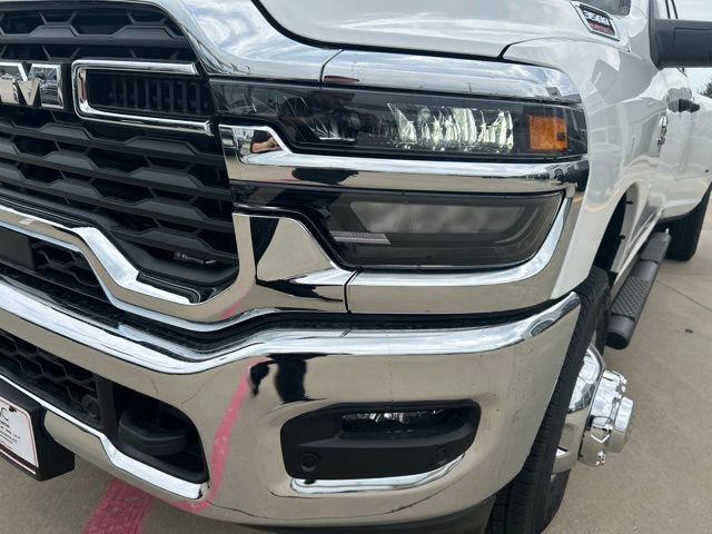 New 2027 RAM 3500 Tradesman AWD/4WD image 4