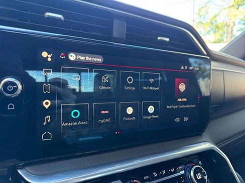 Used 2024 GMC Sierra 3500 Denali w/ Denali Reserve Package AWD/4WD image 35