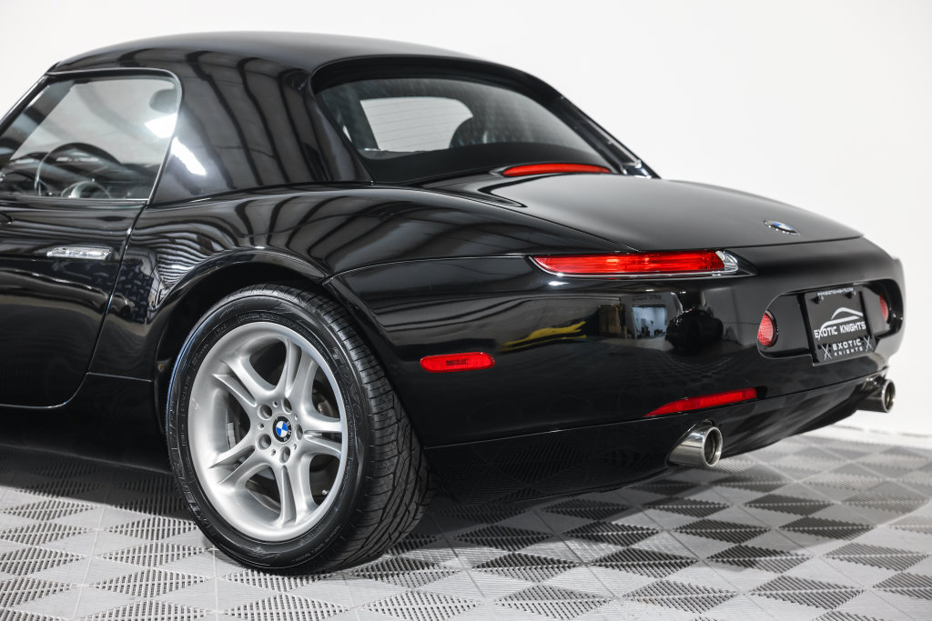 Used 2002 BMW Z8 RWD image 16