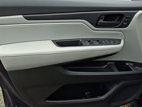 Used 2023 Honda Odyssey EX-L image 11