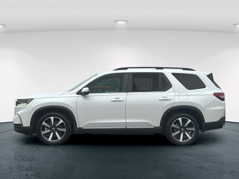 Certified 2023 Honda Pilot Elite image 3