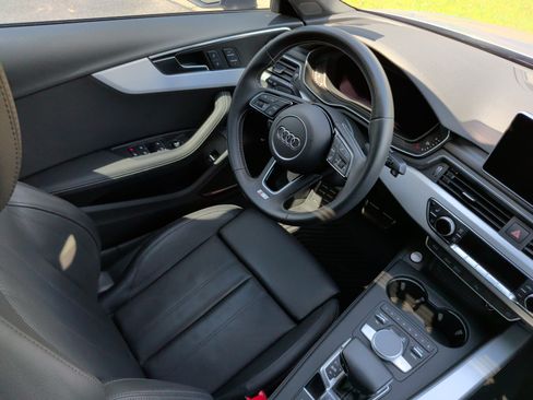 Used 2019 Audi S4 Premium Plus w/ Premium Plus Package AWD/4WD image 36