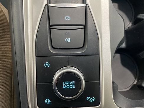 Used 2021 Ford Explorer 4WD w/ Class III Trailer Tow Package image 28