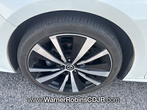 Used 2022 Nissan Altima 2.5 SR FWD image 4