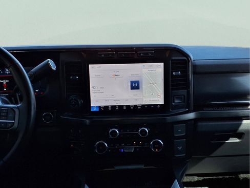 Used 2024 Ford F250 Lariat w/ Lariat Ultimate Package image 11