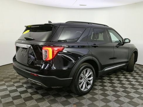 Used 2023 Ford Explorer XLT w/ Equipment Group 202A image 13