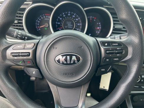 Used 2015 Kia Optima LX image 55