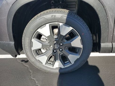 New 2026 Honda Pilot Touring image 17