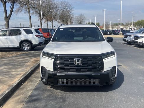 New 2026 Honda Pilot Black Edition image 3