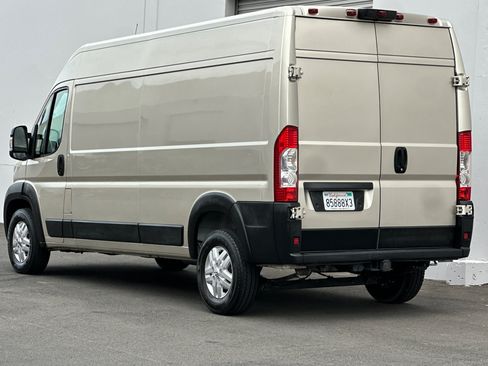 Used 2017 RAM ProMaster 2500 w/ Mopar Trailer Tow Group FWD image 6