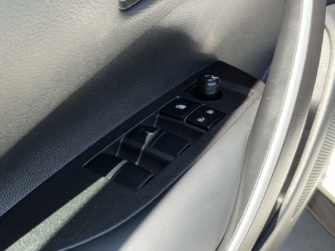 Certified 2025 Toyota Corolla SE FWD image 29