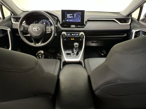 Used 2023 Toyota RAV4 XLE w/ Convenience Package FWD image 22