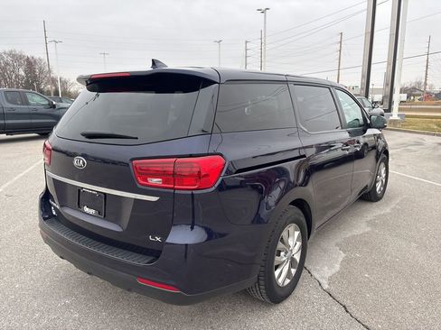 Used 2021 Kia Sedona LX FWD image 5