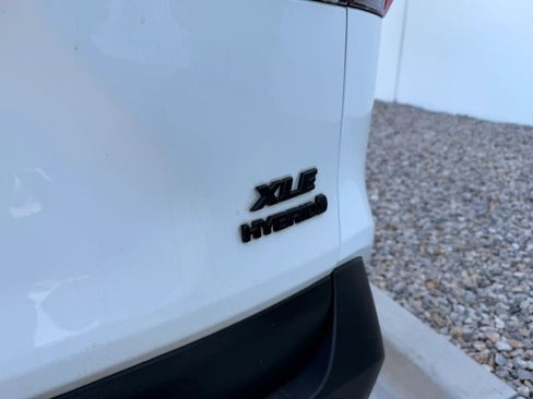 Used 2024 Toyota RAV4 XLE w/ Convenience Package AWD/4WD image 6