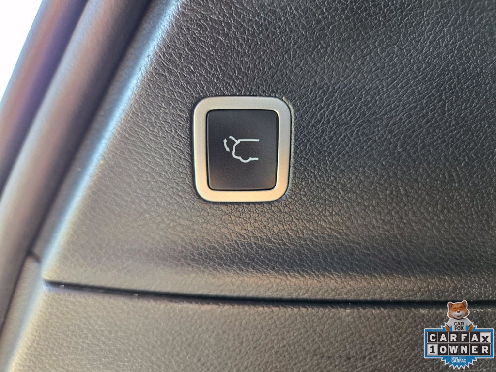 Used 2024 Chrysler Pacifica Limited FWD image 26
