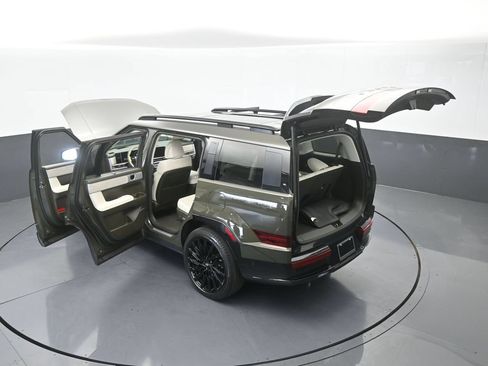 Used 2024 Hyundai Santa Fe Calligraphy FWD image 81
