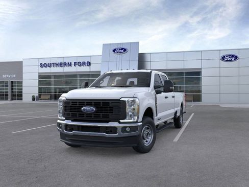 New 2025 Ford F250 XL w/ FX4 Off-Road Package AWD/4WD image 8