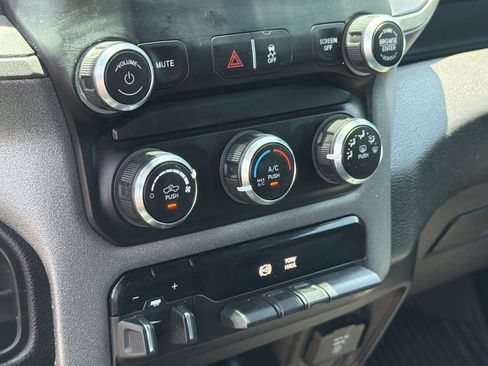 Used 2024 RAM 2500 Tradesman w/ Chrome Appearance Group AWD/4WD image 26