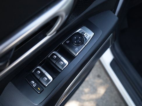 Used 2023 Kia Telluride S AWD/4WD image 28