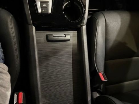 Used 2021 Honda Pilot Touring image 22