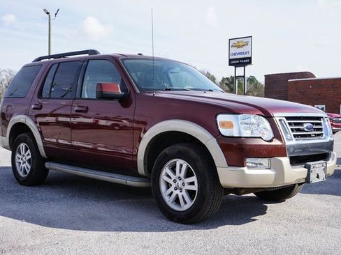 Used 2010 Ford Explorer Eddie Bauer image 2