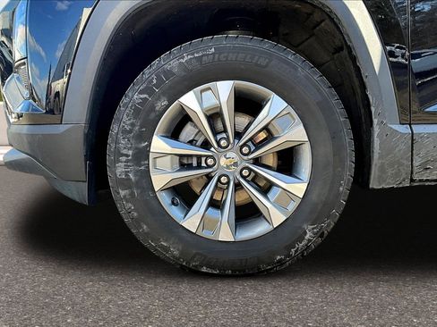 Used 2025 Chevrolet Equinox LT image 25