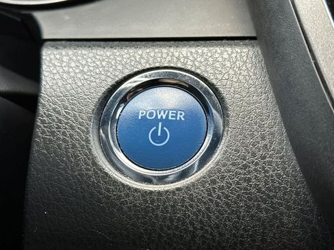 Used 2022 Toyota Camry SE image 22