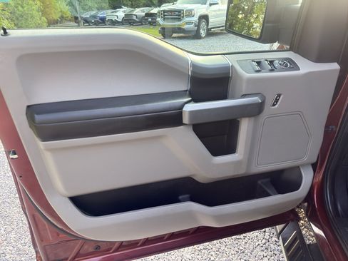 Used 2016 Ford F150 XLT w/ Equipment Group 301A Mid AWD/4WD image 11