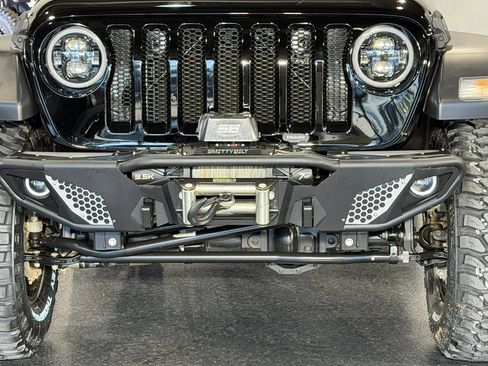 Used 2022 Jeep Wrangler Unlimited Sport image 5