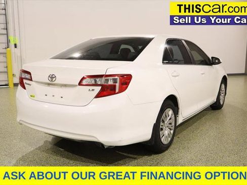 Used 2014 Toyota Camry LE image 6