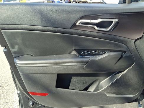 Used 2023 Kia Sportage EX image 14