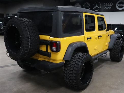 Used 2019 Jeep Wrangler Unlimited Sport S image 5