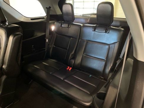 Certified 2022 Ford Explorer XLT w/ Equipment Group 202A image 12