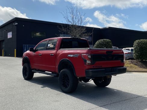 Used 2020 Nissan Titan PRO-4X image 15