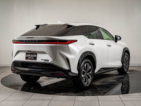 Certified 2023 Lexus RZ 450e Premium w/ Technology Package image 10