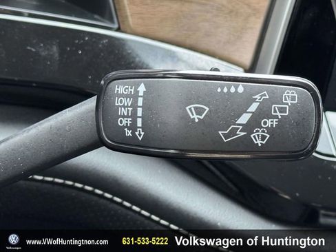 Certified 2025 Volkswagen Atlas SE image 23