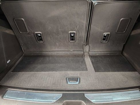 Used 2025 Cadillac Escalade Sport Platinum w/ LPO, Floor Liner Package AWD/4WD image 34