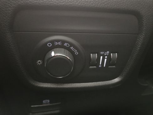 Certified 2024 Jeep Grand Cherokee L Altitude AWD/4WD image 27