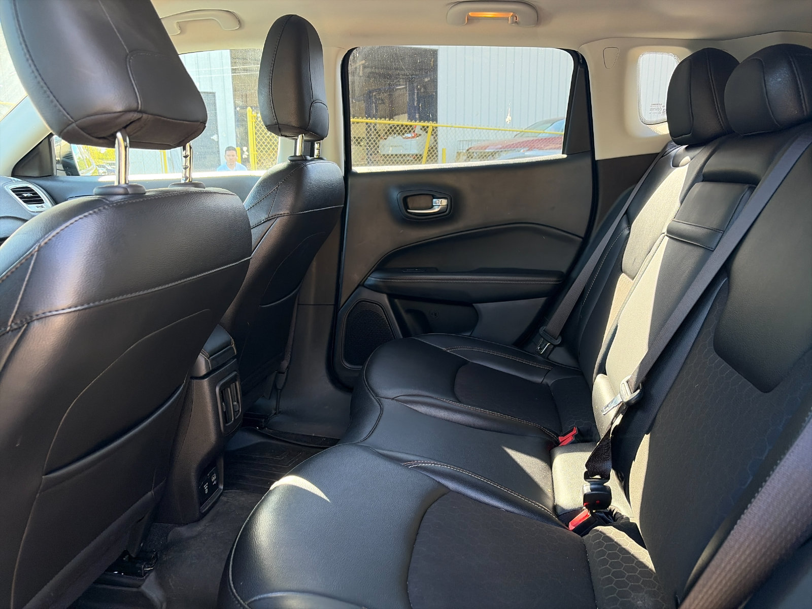 Used 2020 Jeep Compass Latitude w/ Popular Equipment Group AWD/4WD image 11